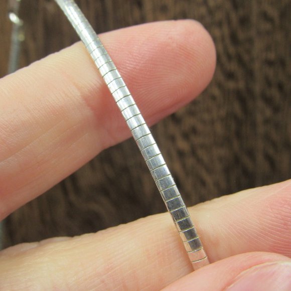 16" Sterling Silver Hand Wrapped Maroon Stone Pendant Necklace Vintage - Picture 4 of 7